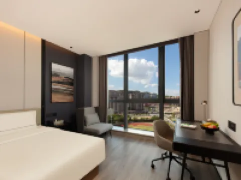 Quanzhou Nan'an Nanyang Fortune Center Atour Hotel Hotels in Nan'an