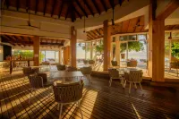 Malahini Kuda Bandos Resort - bar