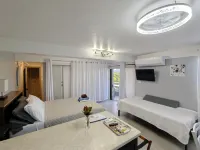 LaBelleVue Oceanview Suites and OnSite Car Rental Hotels in Crosbies