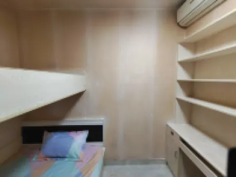 Xinyuan Youth Hostel (Guanyin Bridge Pedestrian Street Branch)