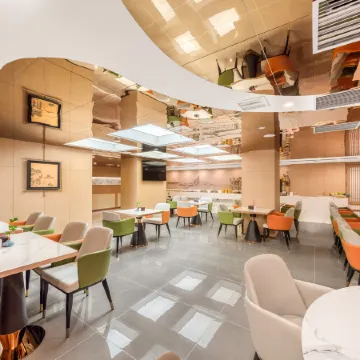Seasons Rendezvous Hotel