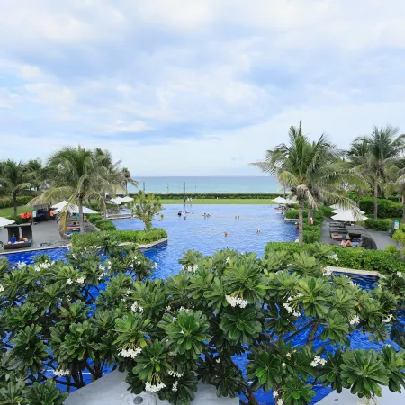 OCEAN BREEZE VILLA CAM RANH