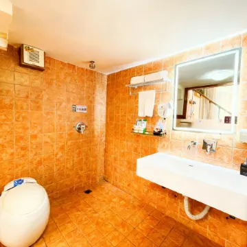 Jiatai Wenquan Hotel(Anshan Dalu)