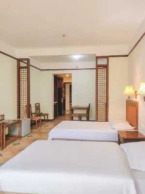 Fengchi Homestay (Baijin Coast)