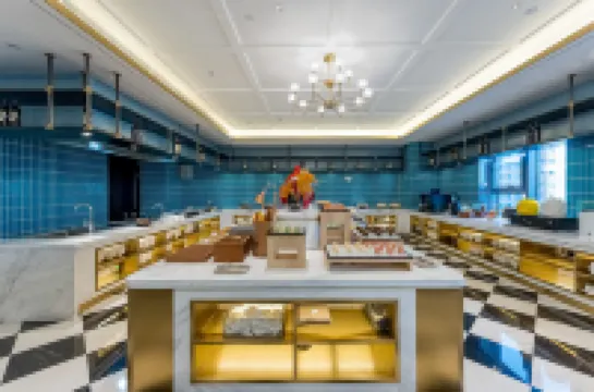 XANA Deluxe Hotel (Sanhe Jindu Shopping Plaza)