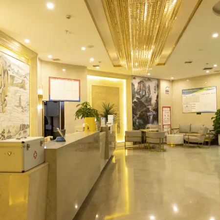 Xinyue Chain Hotel (Pingliang No. 1 High School)