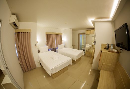 프롬 라차다 호텔