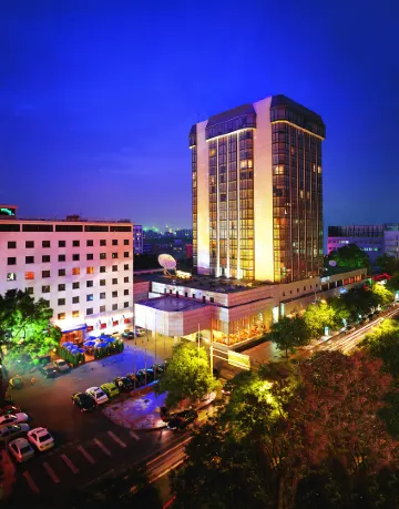 Peace Hotel Beijing(Forbidden city)