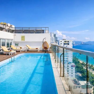Paris Nha Trang Hotel โรงแรมใกล้สตอรี่บีชแอนด์พูล