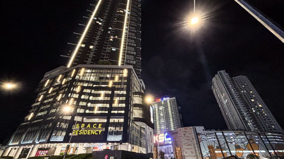 Space Residency by Lions Bay Walking To KSL City Mall