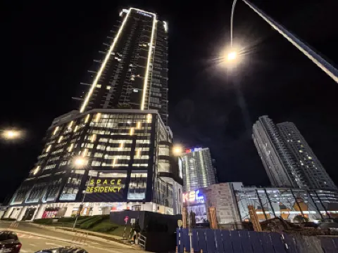 Space Residency by Lions Bay Walking To KSL City Mall Hotels in 