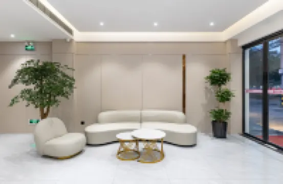 Jianli Yuewei Light Hotel (Jianli No.1 High School Changqing City Plaza)