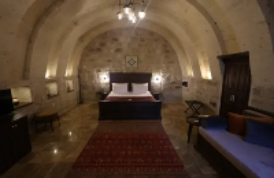 Solem Cave Suites