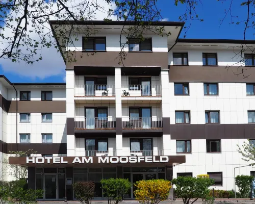 Hotel Am Moosfeld Richard Bredenfeld Gastronomiebetriebe GmbH & Co. KG فنادق في ميونيخ
