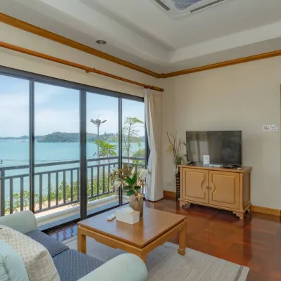 Golden Horizon Villa  Hotels near Koh Naka Yai