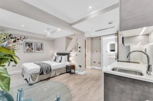 Cleveland Residences Farringdon - Kondo