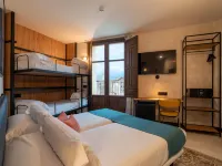 The Central House Granada Elvira Hotels near Chana