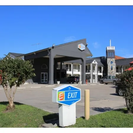 Hotel O Executive Inn & Suites Cuero Hwy 87