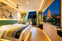 Veekey Movie Hotel|唯客·影院飯店（景德鎮人民廣場陶陽裡店） - 2 星級