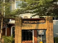 You empire Hostel and Bar 빡세 호텔
