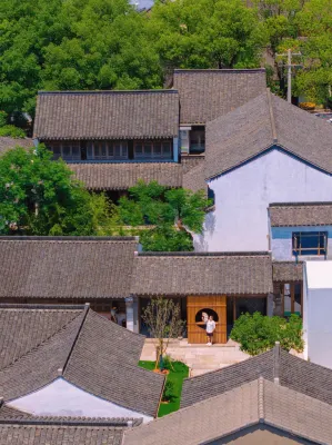 聽澗·越城|玖意淌精品民宿（紹興黃酒小鎮店）