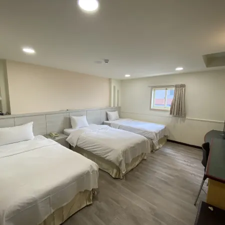 Enjoy Square Hotel