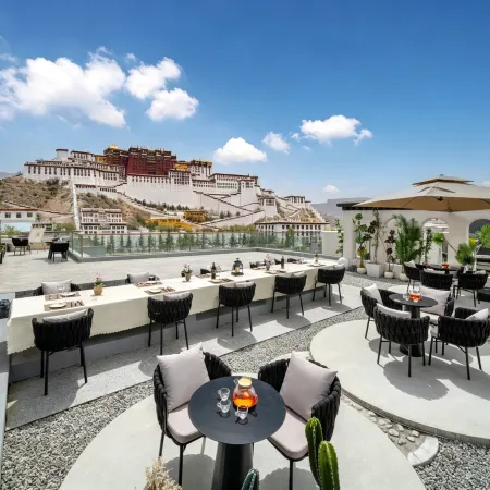 Lhasa Dongmawa (Potala Palace Branch)
