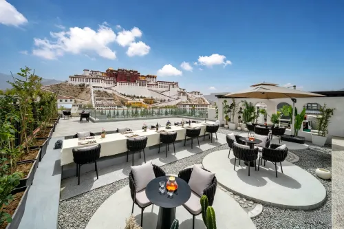 Lhasa Dongmawa (Potala Palace Branch)