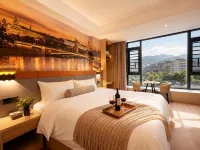 Nanbowan Hotel (Nandan Bus Terminal Jinfurong Plaza) - balcony