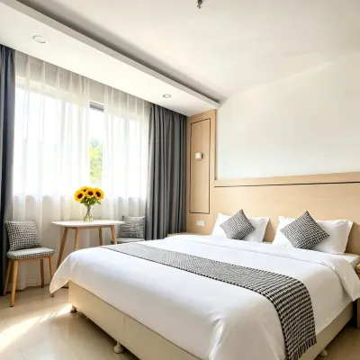 Longxiang Hotel Hoteles cerca de Zhuhai Stadium Subsidiary Field