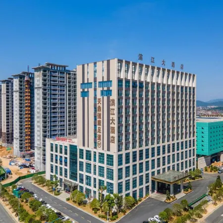 Binjiang Hotel