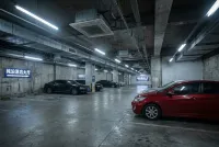 Huanlee Hotel (Dujiangyan Irrigation System Scenic Spot &Lidui Station) - parking