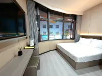 Xinyue Hotel Hotels in Lingtai