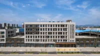 Baiyulan Business Hotel (Linqu, Weifang) - Bãi đậu xe