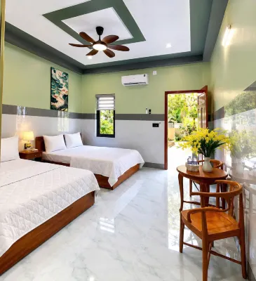 Tien Phat Hotel - parking