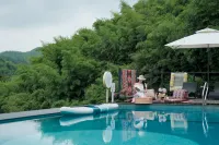 Yishanhai Milu Mid-Mountain Pool Resort Villa - Rooftop Pools