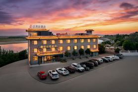 Journey to the West · Desert and Sea View · Themed Resort Hotel (Wuhai High-Speed Railway Station)