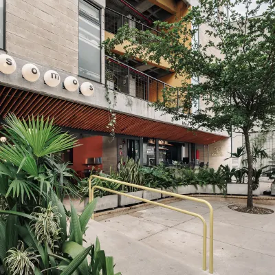 The Somos S Hotel Hotels near 70 Avenue