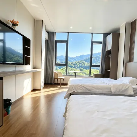 Dabie Mountain Longjingxia Homestay