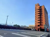 APA Hotel Tonami Ekimae - Parkplatz