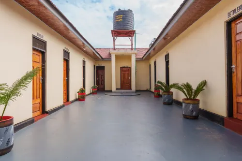 Elikai Hostels - Hostels