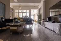 Hualien Zizai Light Travel B&B – Near Dongdamen Night Market - 4-Star