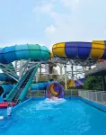 Proyasure Hotel (Longkou High-Speed Railway Station Poly Plaza) - Beach