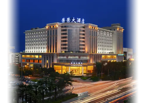 Win Win Hotel