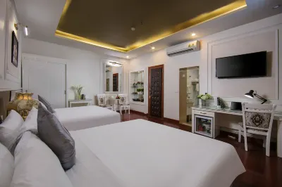 TrangTrang Premium Hotel & Sky Bar Hotel in zona Vietnamese National Assembly