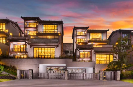 Fengyiyanju, Longxili, Qingyan Ancient Town, Guiyang Отели рядом с достопримечательностью «Gaopoxiang Passenger Transport Terminal»