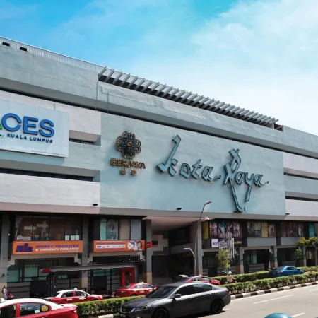Aces Hotel Kuala Lumpur Отели рядом с достопримечательностью «Национальная мечеть»