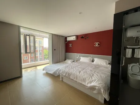 Youyou Intelligent Projection Inn