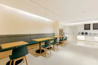 โรงแรมซิตี้ คอมฟอร์ต อินน์ (สวนอุตสาหกรรมฟู่หรงซาน โตวฉาง) - พร้อมอาหารเช้า