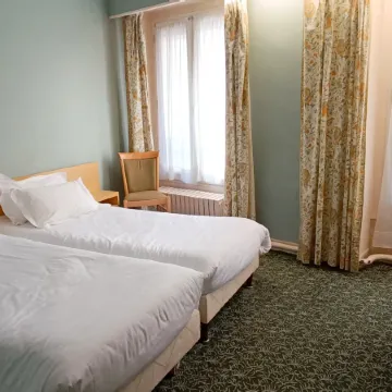 Grand Hôtel du Havre Отели рядом с достопримечательностью «Станция Обер»